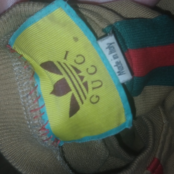 Gucci Beige Sweater with Vibrant Stripes - Picture 7 of 7